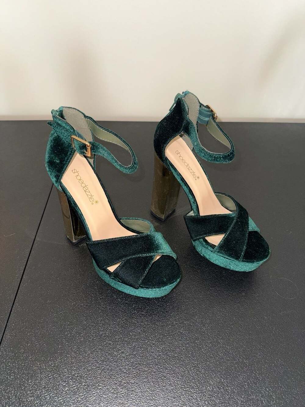 ShoeDazzle Dark Green Velvet Platform Chunky Heel With Gold Metallic Heel-7